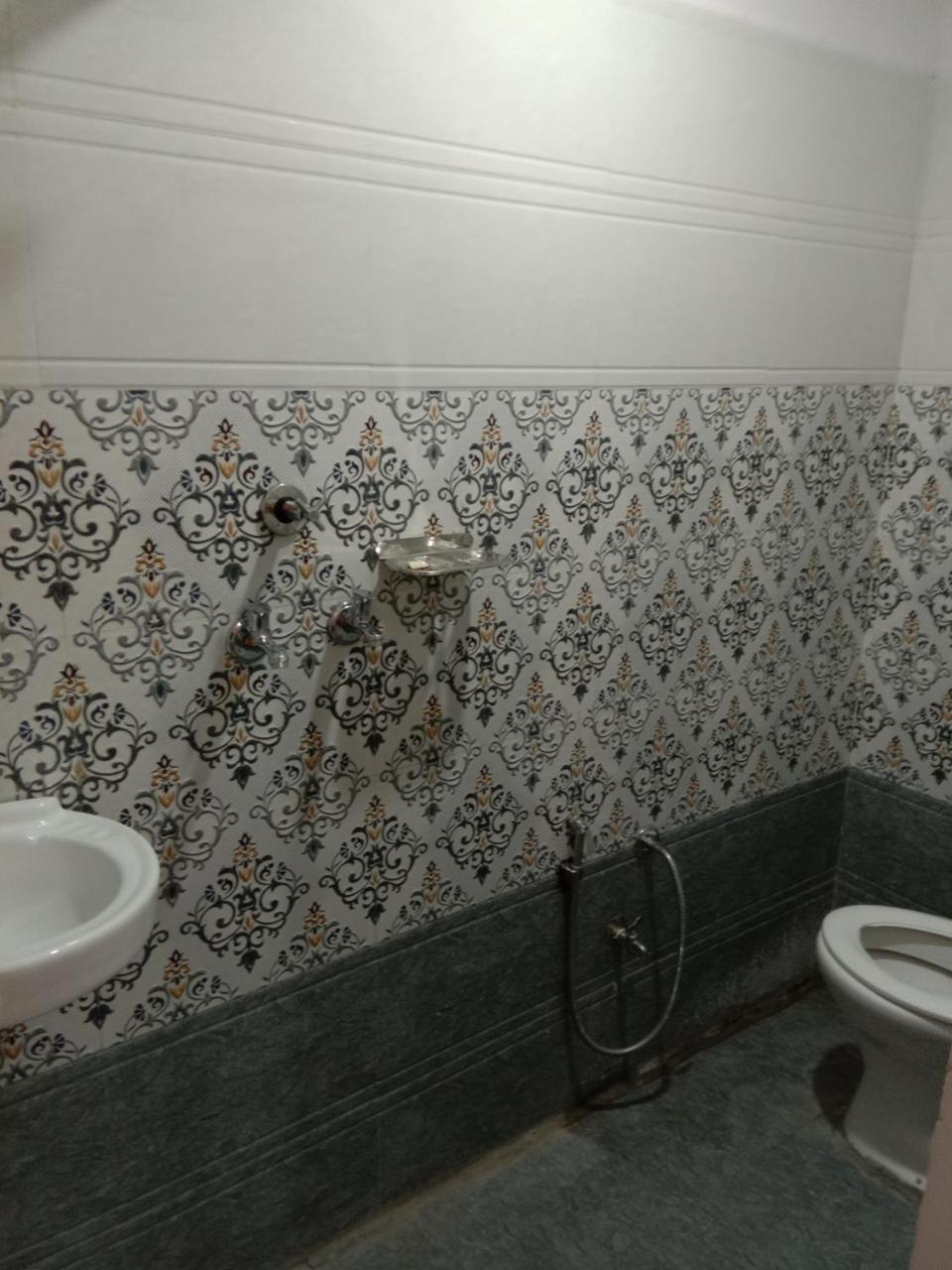 אויאיין Shanti Guest House מראה חיצוני תמונה